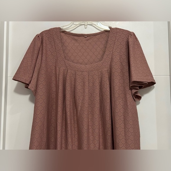 🌟Like New🌟 Women's Short Sleeve Blouse- Size XXL - Picture 7 of 8